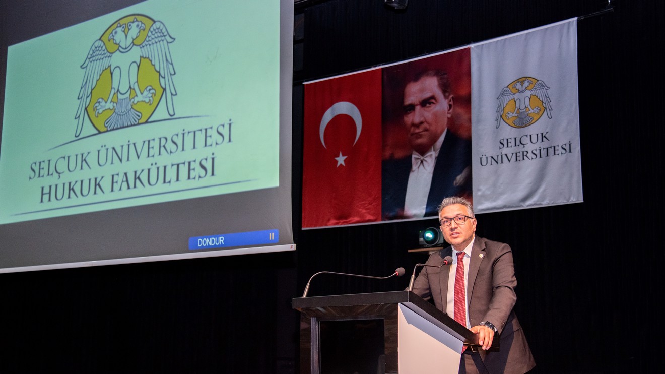 Selçuk Üniversitesinde genç hukukçular mezuniyet sevinci yaşadı